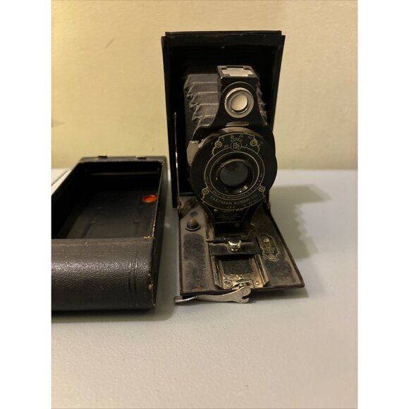 Kodak Folding Rainbow Hawk-Eye No 2A Model B camera Not Tested